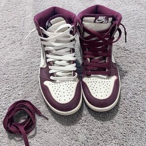 Jordan 1 Retro High OG Bordeaux size 8